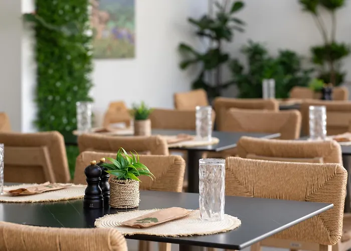 Hotel Acandia