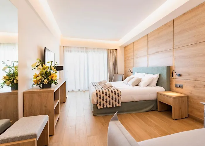 Hotel Acandia 4*