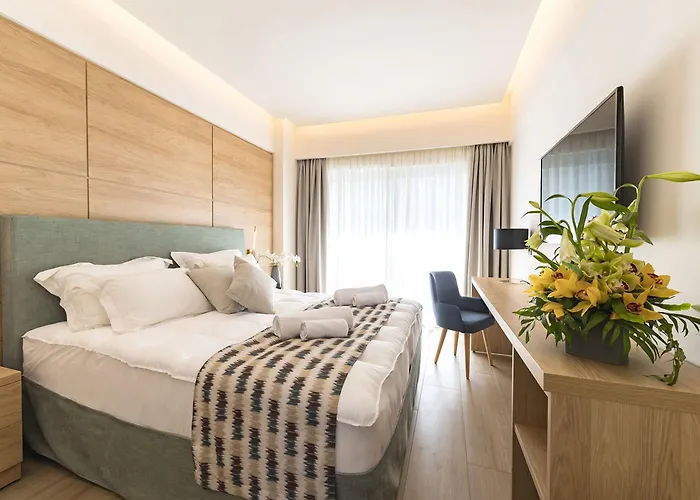 Acandia Hotel 4*