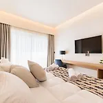 Acandia Hotel